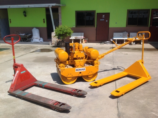 แบคโฮKOMATSUรุ่นPC40-7