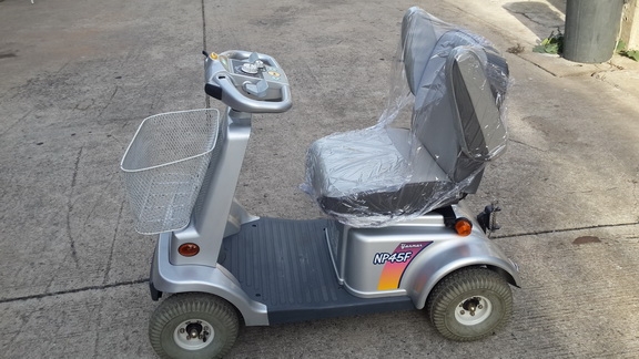 ขายรถไฟฟ้า 4 ล้อของ YANMAR รุ่นใหม่ล่าสุดสำหรับคนแก่หรือคนพิการเพิ่งมาจากญี่ปุ่น