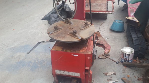 TOYO เครื่องถอดล้อ