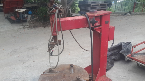 TOYO เครื่องถอดล้อ