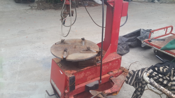 TOYO เครื่องถอดล้อ