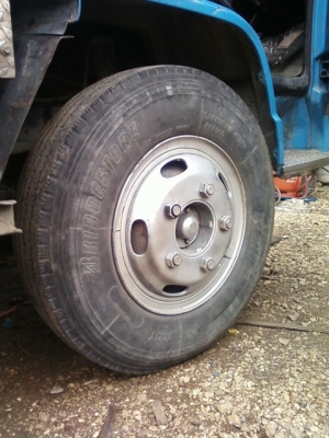 ขาย ISUZU 85  แรงม้า กระบะยาว 4.3 เมตร หัวนอกยกได้ ราคา 260000 บาท