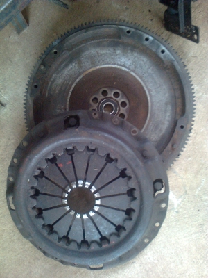 ขายมู่เล่+จานกรด 4HE 13 นิ้ว 150 HP