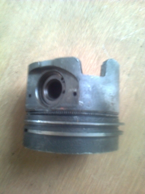 ขายลูกสูบ 4HF 120 HP