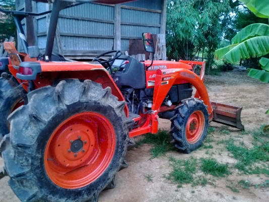 ขายแทรกเตอร์คูโบต้า L4508 Di สเปเชียล มีใบมีดดันดินพร้อมใช้งานครับ