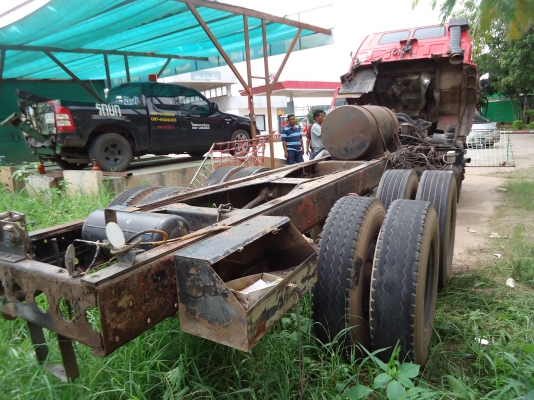 ขายด่วนรถสิบล้อร็อคกี้เล็กวางเครือง240แรงม้าโบอินเตอ