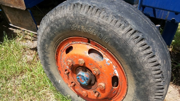 ***ขายแล้วครับขอบคุณ Truck2hand ขายรถคีบอ้อย คีบหลัง แขนเดียว  FORD77 T1 เกียร์ท็อค ปั้มไดกิ้น22 เครื่องแน่นดีฟิตมาไม่นาน แรงๆ แขนดีไม่ปะ  เกียร์ดีไม่หลุด คีบสวยไม่ผุ ยางพอใช้ รถจอดครับ ของไม่ครบ ต้องเช็คระบบนิดนึง   ขายตามสภาพ ถูกๆ เอกสารสัญญาซื้อขาย