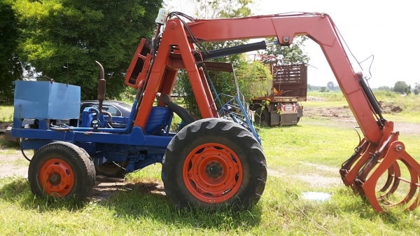 ***ขายแล้วครับขอบคุณ Truck2hand ขายรถคีบอ้อย คีบหลัง แขนเดียว  FORD77 T1 เกียร์ท็อค ปั้มไดกิ้น22 เครื่องแน่นดีฟิตมาไม่นาน แรงๆ แขนดีไม่ปะ  เกียร์ดีไม่หลุด คีบสวยไม่ผุ ยางพอใช้ รถจอดครับ ของไม่ครบ ต้องเช็คระบบนิดนึง   ขายตามสภาพ ถูกๆ เอกสารสัญญาซื้อขาย