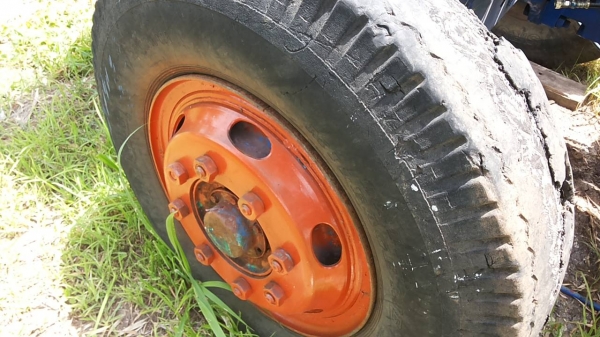 ***ขายแล้วครับขอบคุณ Truck2hand ขายรถคีบอ้อย คีบหลัง แขนเดียว  FORD77 T1 เกียร์ท็อค ปั้มไดกิ้น22 เครื่องแน่นดีฟิตมาไม่นาน แรงๆ แขนดีไม่ปะ  เกียร์ดีไม่หลุด คีบสวยไม่ผุ ยางพอใช้ รถจอดครับ ของไม่ครบ ต้องเช็คระบบนิดนึง   ขายตามสภาพ ถูกๆ เอกสารสัญญาซื้อขาย