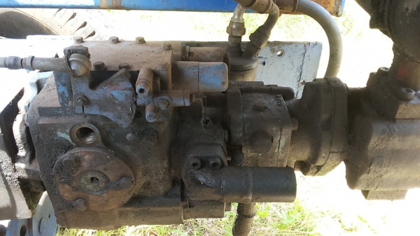 ***ขายแล้วครับขอบคุณ Truck2hand ขายรถคีบอ้อย คีบหลัง แขนเดียว  FORD77 T1 เกียร์ท็อค ปั้มไดกิ้น22 เครื่องแน่นดีฟิตมาไม่นาน แรงๆ แขนดีไม่ปะ  เกียร์ดีไม่หลุด คีบสวยไม่ผุ ยางพอใช้ รถจอดครับ ของไม่ครบ ต้องเช็คระบบนิดนึง   ขายตามสภาพ ถูกๆ เอกสารสัญญาซื้อขาย