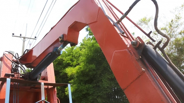 ***ขายแล้วครับขอบคุณ Truck2hand ขายรถคีบอ้อย คีบหลัง แขนเดียว  FORD77 T1 เกียร์ท็อค ปั้มไดกิ้น22 เครื่องแน่นดีฟิตมาไม่นาน แรงๆ แขนดีไม่ปะ  เกียร์ดีไม่หลุด คีบสวยไม่ผุ ยางพอใช้ รถจอดครับ ของไม่ครบ ต้องเช็คระบบนิดนึง   ขายตามสภาพ ถูกๆ เอกสารสัญญาซื้อขาย