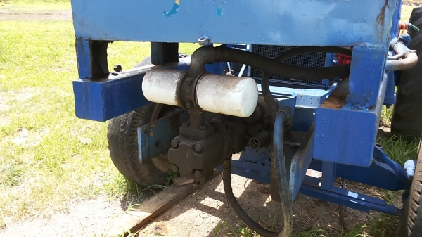 ***ขายแล้วครับขอบคุณ Truck2hand ขายรถคีบอ้อย คีบหลัง แขนเดียว  FORD77 T1 เกียร์ท็อค ปั้มไดกิ้น22 เครื่องแน่นดีฟิตมาไม่นาน แรงๆ แขนดีไม่ปะ  เกียร์ดีไม่หลุด คีบสวยไม่ผุ ยางพอใช้ รถจอดครับ ของไม่ครบ ต้องเช็คระบบนิดนึง   ขายตามสภาพ ถูกๆ เอกสารสัญญาซื้อขาย