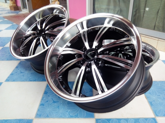 17/4/100/114กว้าง 7" 7.5หน้าตื้นet40 หลังลึกet42 ทำสีมาอย่างเดียว ไม่มีซ่อม สวยกิ๊บ( ขาย6900 พร้อมส่ง) สนจัยดู ของได้ที่ คลอง2 ซ,บงกช11 คลองหลวง ปทุมธานี 0898128457 ไอดี chaichaimax จัดส่งทั่วประเทศ ซ.บงกช11https://www.facebook.com/profile.php?id=100