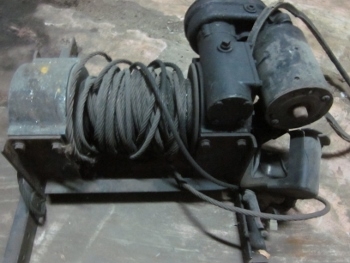 ขาย -  วิ๊นซ์ สำหรับติดรถยนต์ ไฟ 24 V ,มือสองเก่านอก สภาพดี พร้มใช้งาน