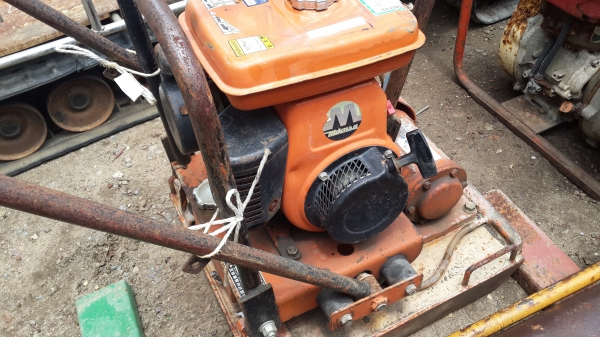 เครื่องตบดิน