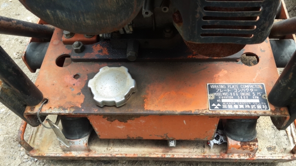 เครื่องตบดิน