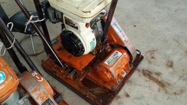 เครื่องตบดิน