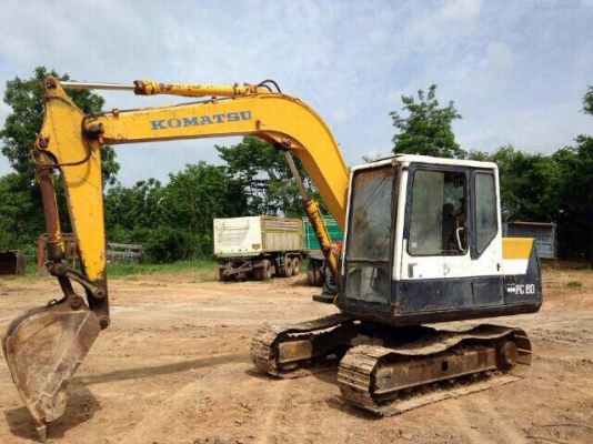 ขายรถแบ็คโฮ KOMATSU PC 60-6 เครื่องเดิม ปั๊มเดิม สภาพเดิมๆตามรุ่น เอกสารสัญญาซื้อขาย