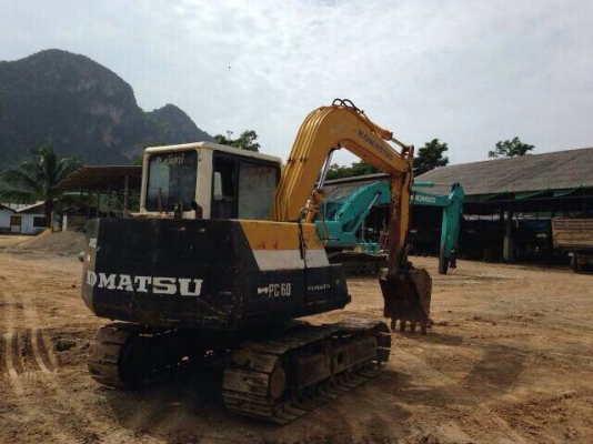 ขายรถแบ็คโฮ KOMATSU PC 60-6 เครื่องเดิม ปั๊มเดิม สภาพเดิมๆตามรุ่น เอกสารสัญญาซื้อขาย
