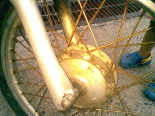 ขายยามาฮ่าเมด100นางพญาล้อหลังdidแท้ไม่คดไม่ดุ้ง1.60ขอบ17 ขายยามาฮ่าเมด100นางพญาล้อหลังdidแท้ไม่คดไม่ดุ้ง1.60ขอบ17