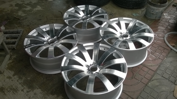 ขายล้อขอบ20 5รู114 ชุดละ12500