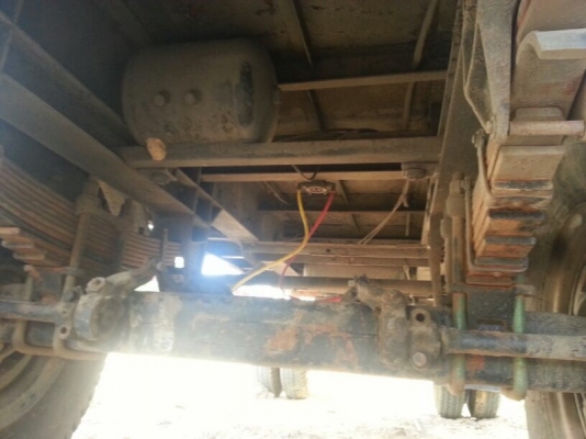 ขายหาง พนัส  2 เพลา.  ( ไม่ดั้ม )  ปี 47.  สนใจติดต่อ  081 - 6079515