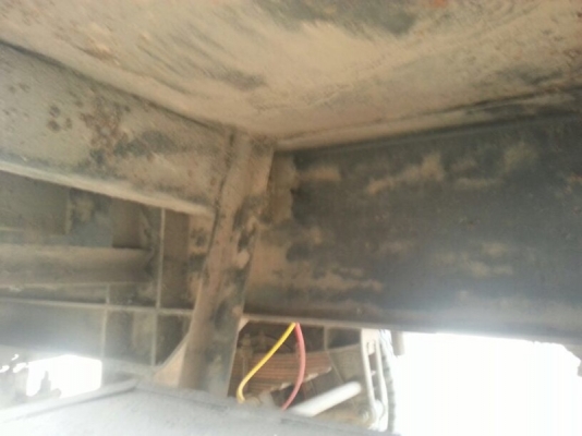 ขายหาง พนัส  2 เพลา.  ( ไม่ดั้ม )  ปี 47.  สนใจติดต่อ  081 - 6079515