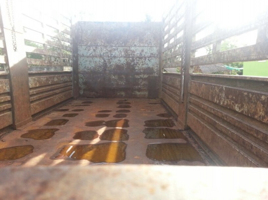 ขายหาง พนัส  2 เพลา.  ( ไม่ดั้ม )  ปี 47.  สนใจติดต่อ  081 - 6079515