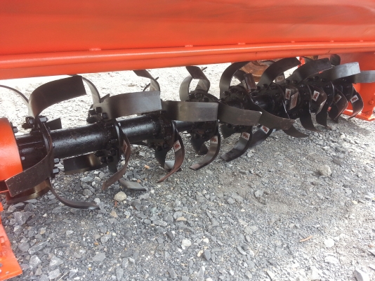 โรตารี่ปั่นดิน..หัวนอกทนทาน แข็งแรง 1.80 เมตร ใบใหม่ยกชุด..พร้อมใช้งาน