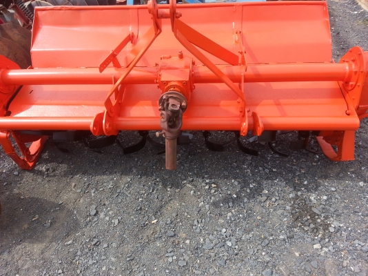 โรตารี่ปั่นดิน..หัวนอกทนทาน แข็งแรง 1.80 เมตร ใบใหม่ยกชุด..พร้อมใช้งาน