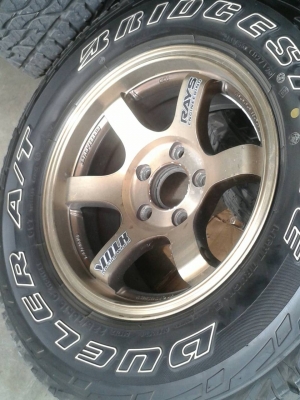 ขายล้อพร้อมยาง 225/75/15ปี12