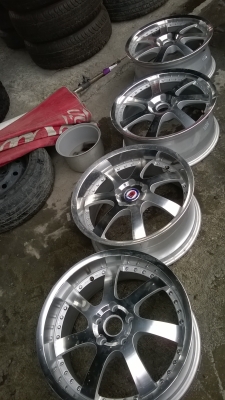 ขายล้อขอบ18  5รู114 ชุดละ7800