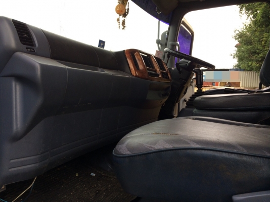 HINO 260 แรงม้า  ยอดจัดไฟแนนซ์ได้ 800,000 บาทค่ะ