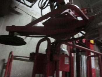 เครื่องมือดูดกระจก / robot ดูดกระจก KOMATSU มือสองญี่ปุ่น เหมาะใช้กับงานติดตั้งกระจก เครื่องมือดูดกระจก / robot ดูดกระจก KOMATSU มือสองญี่ปุ่น เหมาะใช้กับงานติดตั้งกระจก