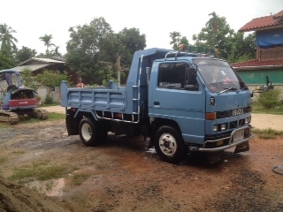 รถบรรทุก 6 ล้อ  ISUSU   NKR88  ปี 38