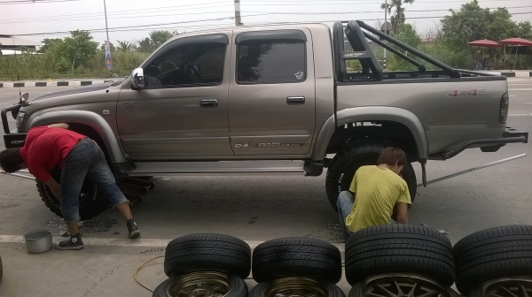 BF 265 75 16 ขายแล้วครับ