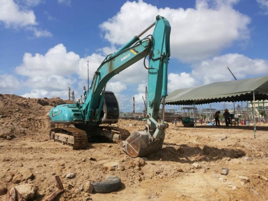 แบ็กโฮ sk-200-5