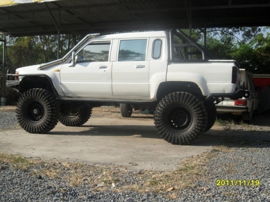 ขายด่วน ออฟโรด LN65 1KZ แรง ๆ 4 WD