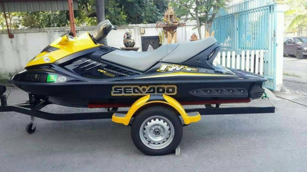 เจ๊ตสกี SEADOO 215 แรง ซุปเปร์ชาร์จเจอร์ ปี 2008 ครับ