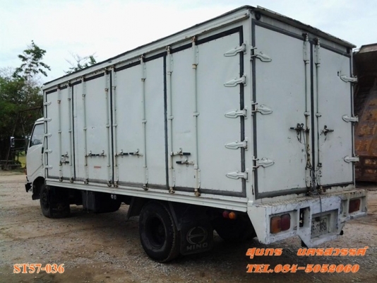 ขายด่วน รถบรรทุก 6 ล้อ HINO  117 แรง  รถห้างแท้ ตู้แห้งช่วงยาว 5.5M 10 บานไม่มีเสากลาง รถสภาพสวย พร้อมใช้ ราคาสุดคุ้ม