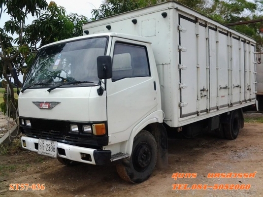 ขายด่วน รถบรรทุก 6 ล้อ HINO  117 แรง  รถห้างแท้ ตู้แห้งช่วงยาว 5.5M 10 บานไม่มีเสากลาง รถสภาพสวย พร้อมใช้ ราคาสุดคุ้ม