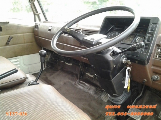 ขายด่วน รถบรรทุก 6 ล้อ HINO  117 แรง  รถห้างแท้ ตู้แห้งช่วงยาว 5.5M 10 บานไม่มีเสากลาง รถสภาพสวย พร้อมใช้ ราคาสุดคุ้ม