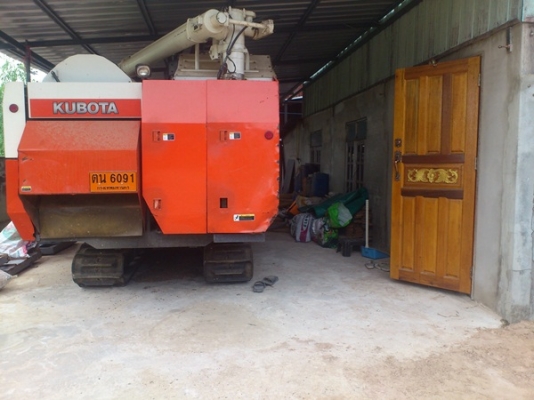 ขายรถเกี่ยวข้าวDC68