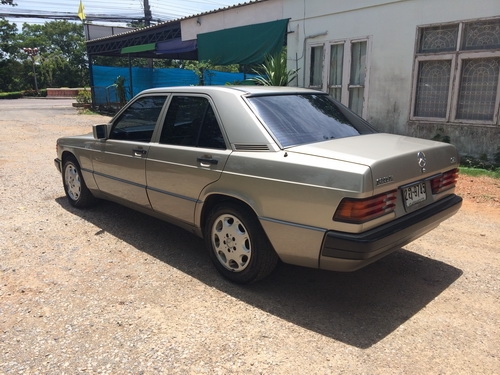 ขายBENZ 190Eสภาพสวยพร้อมใช้ ขายBENZ 190Eสภาพสวยพร้อมใช้