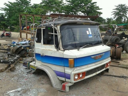 ขายด่วน 10 ล้อเทรนเลอร์ เครื่อง 6BB สภาพพร้อมใช้  + หัวรถ 10 ล้อ KT925 สวย อุปกรณ์ครบ