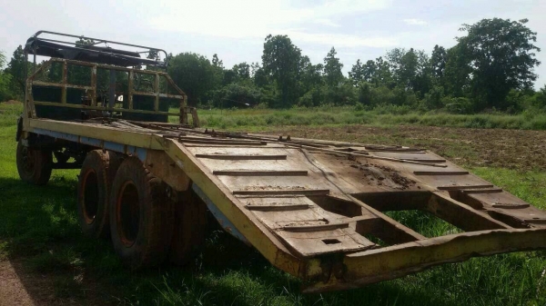 ขายด่วน 10 ล้อเทรนเลอร์ เครื่อง 6BB สภาพพร้อมใช้  + หัวรถ 10 ล้อ KT925 สวย อุปกรณ์ครบ