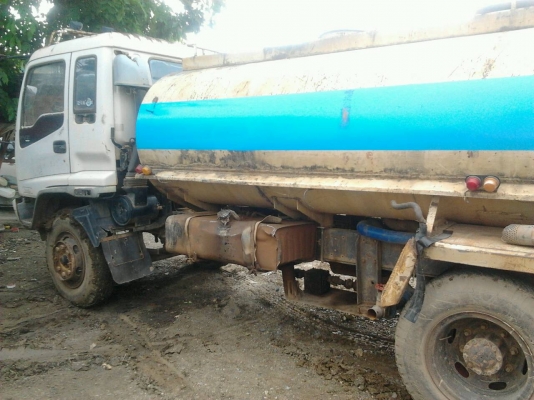 ขายครับ รถบรรทุกน้ำ DECA195 สภาพพร้อมใช้งานครับ ขายครับ รถบรรทุกน้ำ DECA195 สภาพพร้อมใช้งานครับ