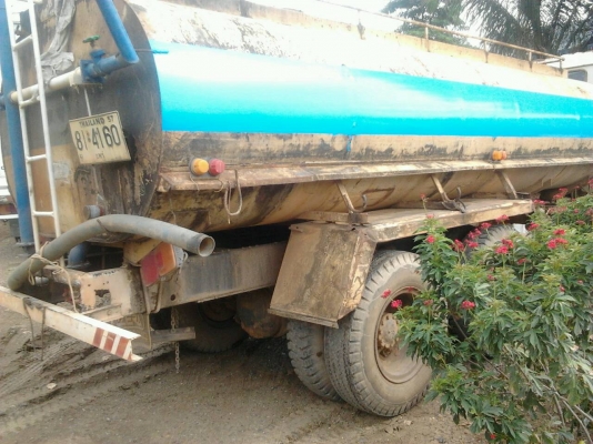 ขายครับ รถบรรทุกน้ำ DECA195 สภาพพร้อมใช้งานครับ ขายครับ รถบรรทุกน้ำ DECA195 สภาพพร้อมใช้งานครับ