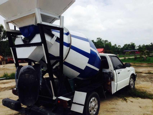 รถโม่ปูน 1.5 คิว