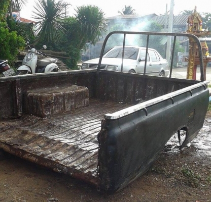 ขายกระบะดัทสันช้างเหยียบ 4 ขอไฟนอนครับ